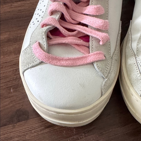 Woman’s P448 John Dogma low-top sneakers pink laces and a neon heel tab - Picture 11 of 15